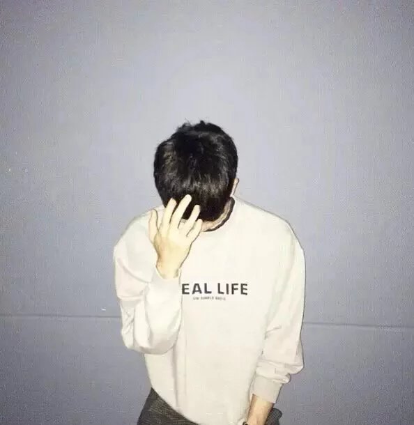 甄妮鹏霞