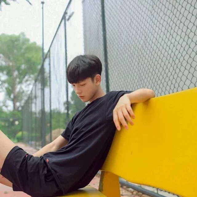 阎骅亚树